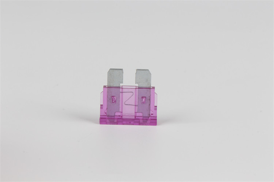 Violet DC32V 3A Automotive Blade Fuse UL Πιστοποιημένη υψηλή ικανότητα θραύσης
